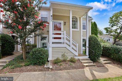 2867-2867 Yarling Ct, FALLS CHURCH, VA, 22042-4478 | Card Image