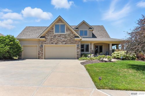 12618 S 81st Ave, Papillion, NE, 68046-4675 | Card Image