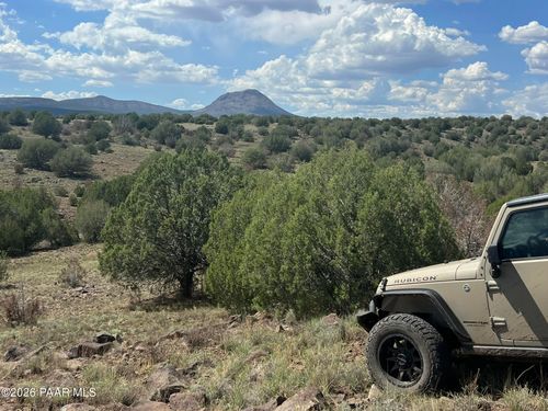 29 Off Of An Un Named Road, Ash Fork, AZ, 86320 | Card Image