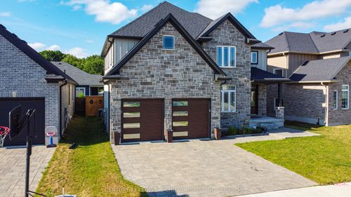 222 Boardwalk Way, Dorchester, ON, N0L1G2 | Card Image