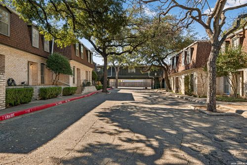 105-b-1045 Shook Ave, Olmos Park, TX, 78212-2570 | Card Image