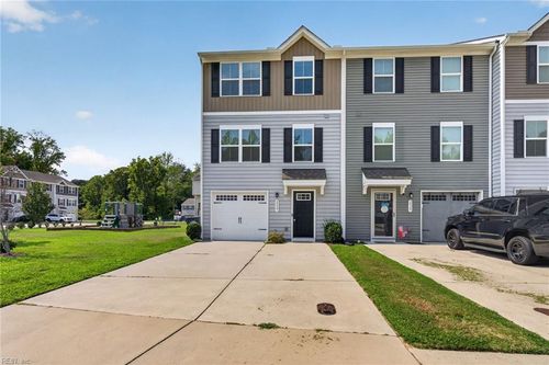 2027 Petersen Way, Suffolk, VA, 23434-2373 | Card Image