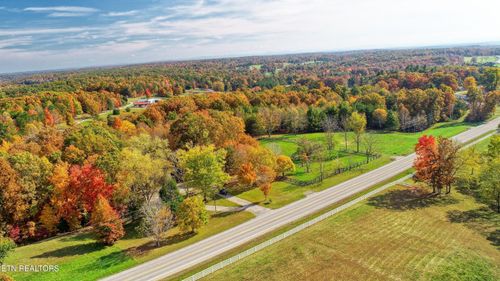 3265 Leatherwood Ford Rd, Jamestown, TN, 38556-5862 | Card Image