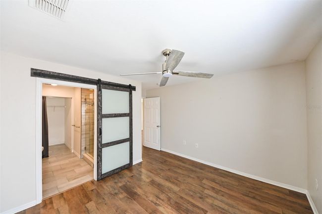 9730 - 9730 Lake Chase Island Way, Condo with 3 bedrooms, 2 bathrooms and null parking in TAMPA FL | Image 19