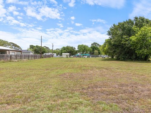 1714 Ruthven St, Palacios, TX, 77465-3434 | Card Image