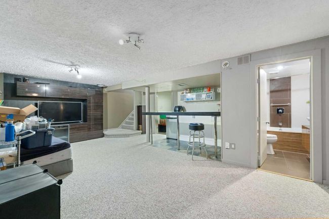 48 Franklin Dr Se, House other with 3 bedrooms, 2 bathrooms and 2 parking in Calgary AB | Image 22