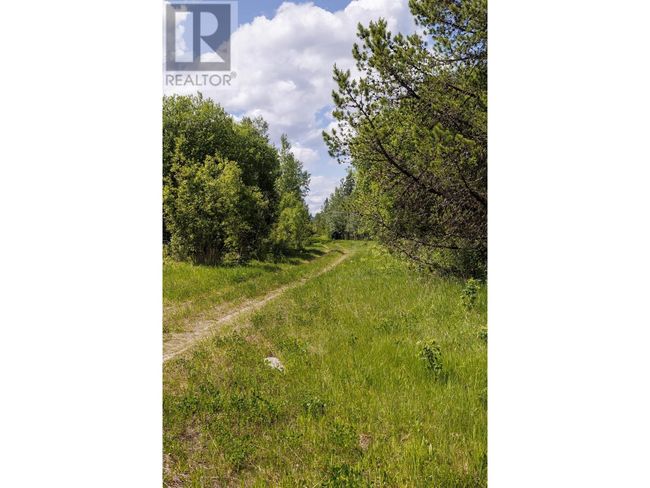 3180 Garrett Rd, Home with 0 bedrooms, 0 bathrooms and null parking in Mcbride BC | Image 7