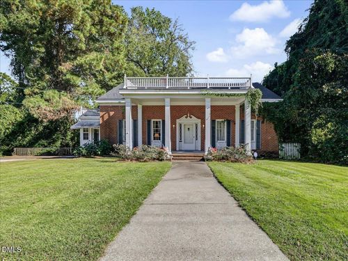 317 S 2nd St, Smithfield, NC, 27577-4409 | Card Image