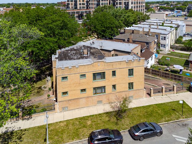 3107 N Harding Ave, Home with 12 bedrooms, 7 bathrooms and 4 parking in Chicago IL | Image 10