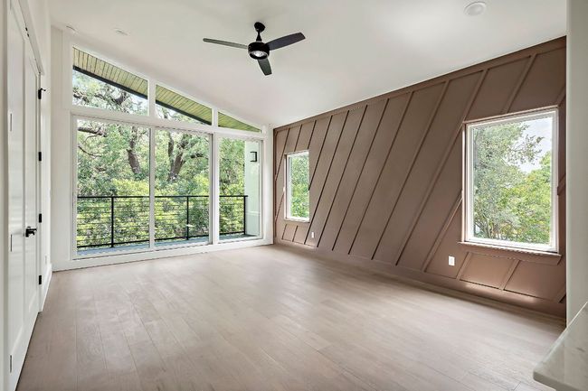 Game Room with Wet Bar + Private Balcony | Image 29