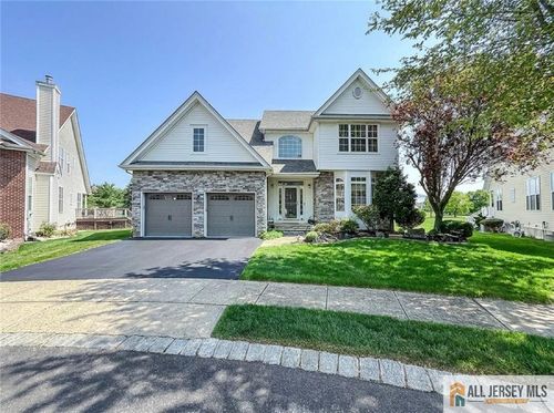 16 Tryall Blvd, Monroe, NJ, 08831-5142 | Card Image