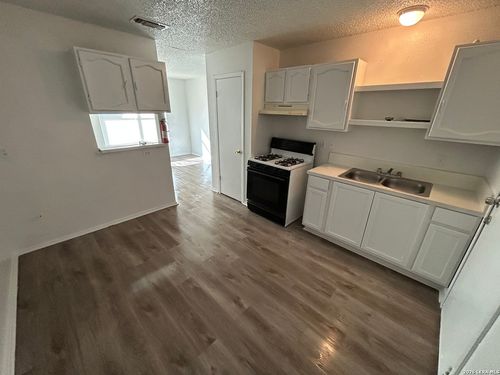 219 Baldwin Blvd, San Antonio, TX, 78210-5100 | Card Image