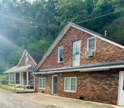1781 Highway 160 S, Hindman, KY, 41822-9043 | Card Image