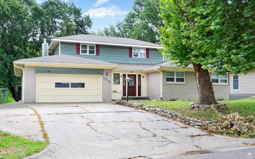 1313 Summit St, Junction City, KS, 66441-4030 | Card Image