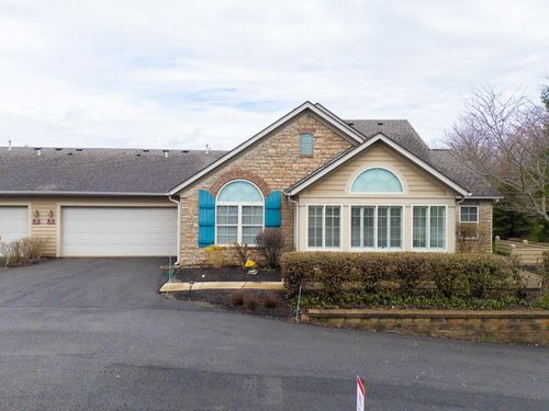 225-225 Stonegate Loop, Pataskala, OH, 43062-7111 | Card Image