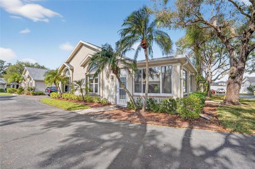 1111-1111 Golfview Woods Dr, SUN CITY CENTER, FL, 33573-6761 | Card Image