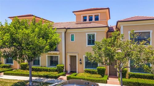 161 Working Rnch, Irvine, CA, 92602-1818 | Card Image