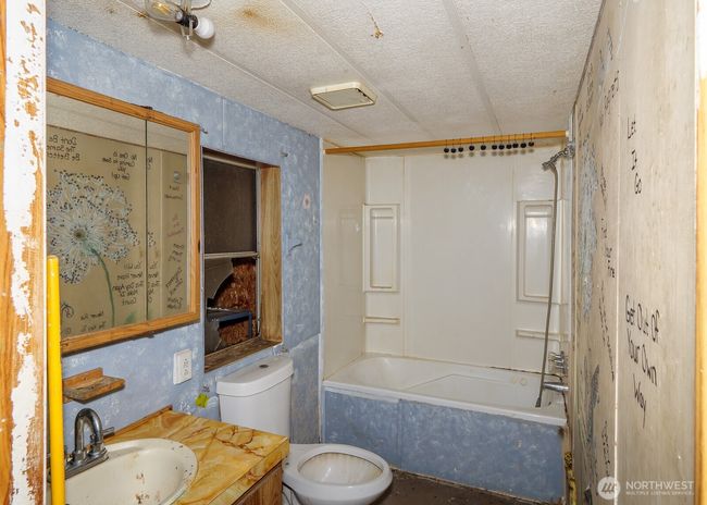 130 Pinto Ln, House other with 3 bedrooms, 2 bathrooms and 1 parking in Brinnon WA | Image 12
