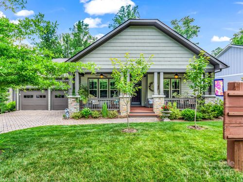 26 Balsam High Rd, Candler, NC, 28715-0240 | Card Image