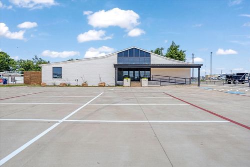 5116 Texoma Pkwy, Sherman, TX, 75090-2116 | Card Image
