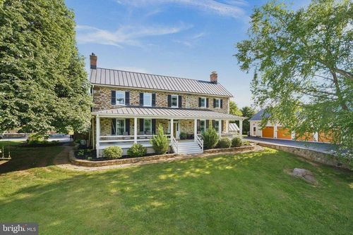 36437 Whispering Springs Ct, PURCELLVILLE, VA, 20132-4262 | Card Image