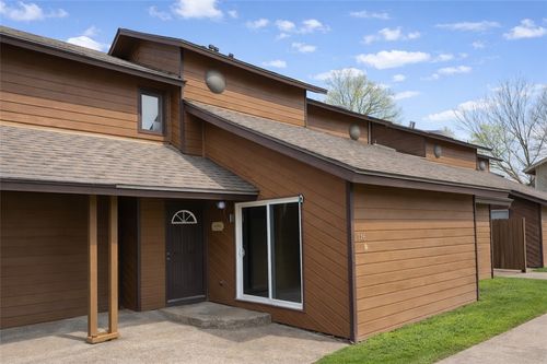 13966 Turnberry Ln, Siloam Springs, AR, 72761-9672 | Card Image