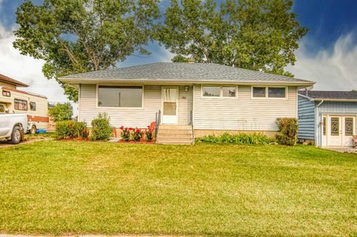 110 4 Ave E, Rockyford, AB, T0J2R0 | Card Image