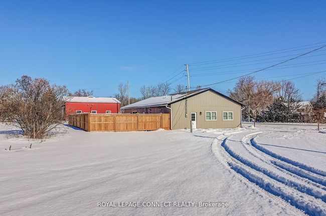 122 Latta Dr, House other with 1 bedrooms, 3 bathrooms and 20 parking in Plainfield ON | Image 4