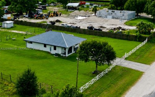 525 N Granja St, Clewiston, FL, 33440-8203 | Card Image