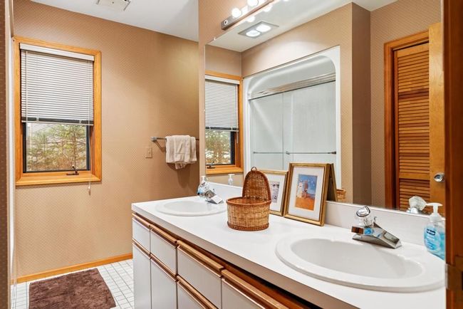 565 Beach Rd, House other with 4 bedrooms, 4 bathrooms and null parking in Harbor Springs MI | Image 28