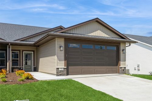 405 Solstice Court, North Liberty, IA, 52317 | Card Image