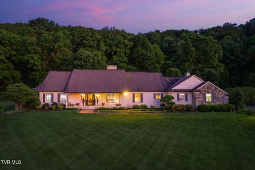 160 Fairway Dr, Abingdon, VA, 24211-3616 | Card Image