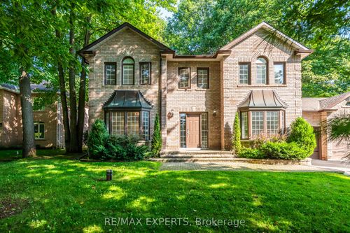 {{alt}} | Card Image