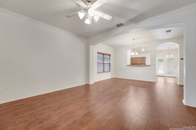 9955 Meadow Lark, House other with 4 bedrooms, 3 bathrooms and null parking in Converse TX | Image 4