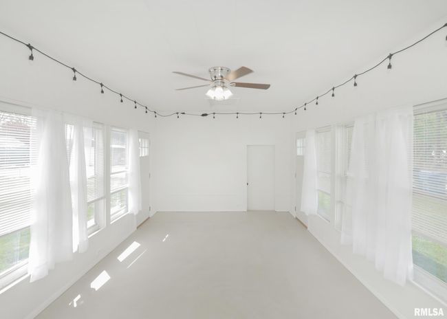 110 18 Th Ave, House other with 3 bedrooms, 1 bathrooms and null parking in Moline IL | Image 23