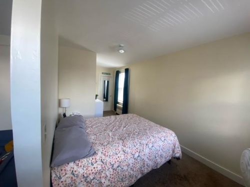 4-63 Brook St, Manchester, NH, 03104-3680 | Card Image