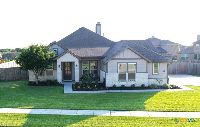 107 Chisholm Trl, House other with 4 bedrooms, 3 bathrooms and null parking in Victoria TX | Image 5