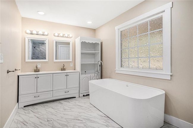 116 Little Ln, House other with 4 bedrooms, 4 bathrooms and 6 parking in Lula GA | Image 15