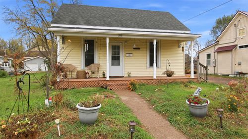 310 Maple St, Eau Claire, WI, 54703-2982 | Card Image