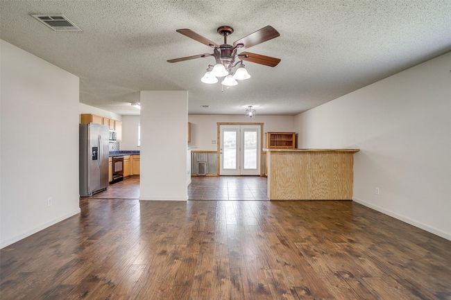 1604 Withers Way, House other with 3 bedrooms, 2 bathrooms and null parking in Krum TX | Image 9