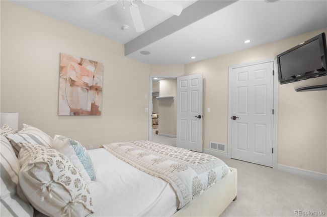 Generously sized with large closet | Image 40