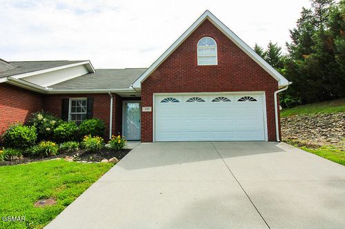 100 Honey Ridge Way, Knoxville, TN, 37924-4566 | Card Image