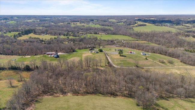 650 Wall Rd, House other with 3 bedrooms, 2 bathrooms and 2 parking in Cunningham TN | Image 38