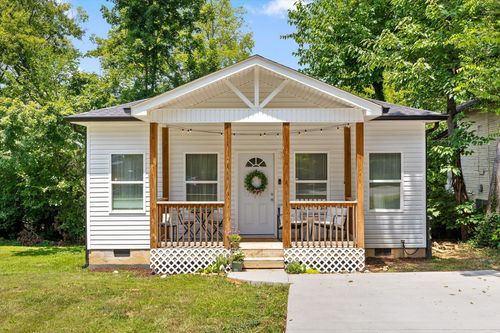 3303 Taylor St, Chattanooga, TN, 37406-3938 | Card Image