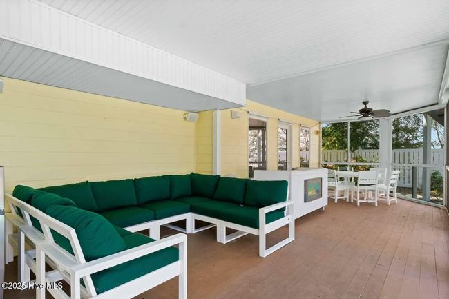 Screen Porch | Image 25
