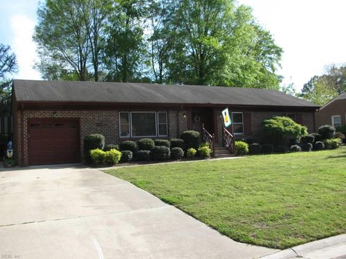 4513 Buckingham Dr, Portsmouth, VA, 23703-4003 | Card Image