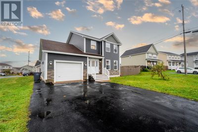 1 Mullingar Dr, House other with 3 bedrooms, 4 bathrooms and null parking in Paradise NL | Image 1