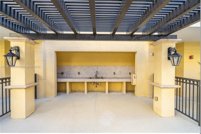 APT-503 - 8390 Sw 72 Nd Ave, Condo with 3 bedrooms, 3 bathrooms and null parking in Miami FL | Image 15