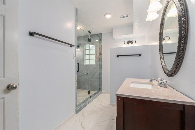 1st Floor Primary Bathroom | Image 17