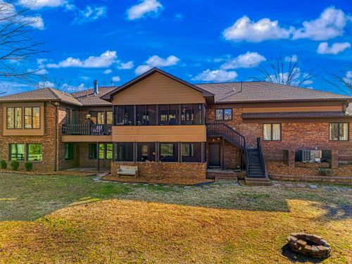 7 Pleasant View Ln, Murray, KY, 42071-5649 | Card Image